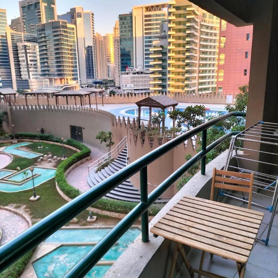 Horizon View Partition Room In Barsha Heights Near Metro Dubaï Extérieur photo